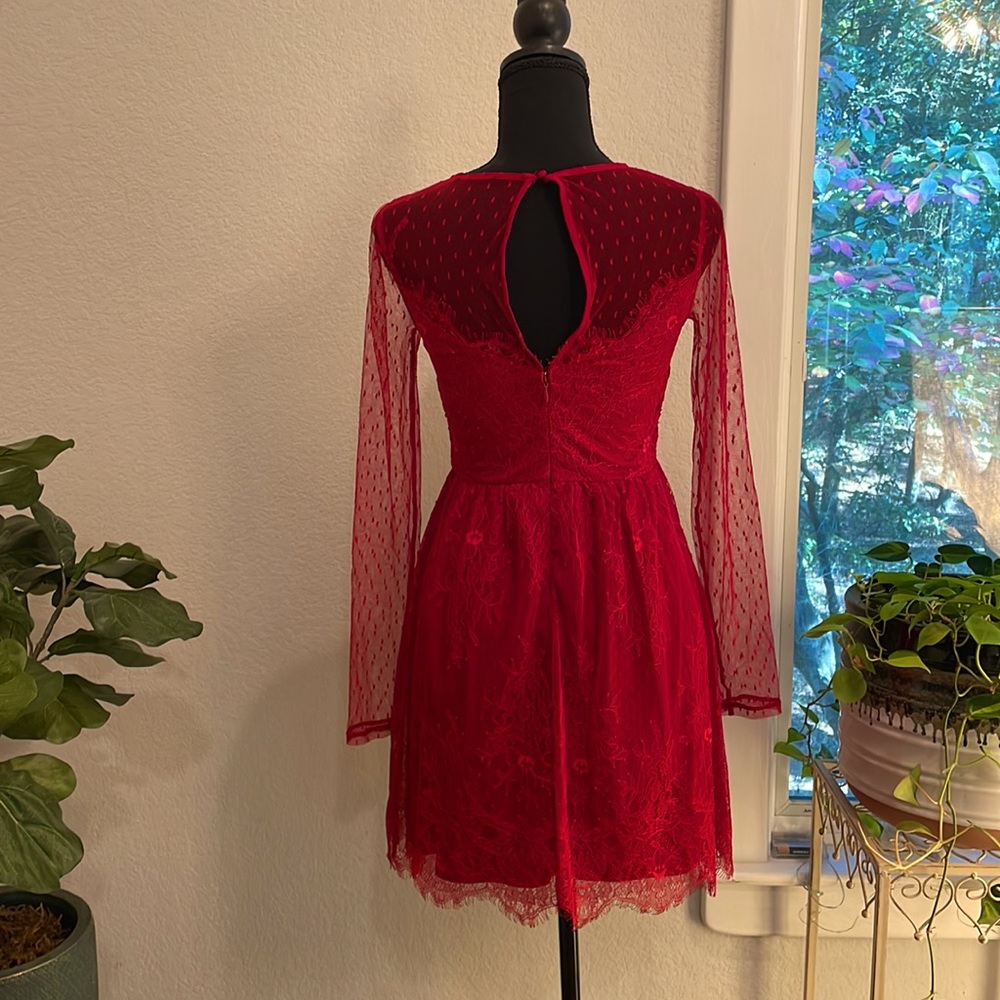Dress - Picture 2 of 4